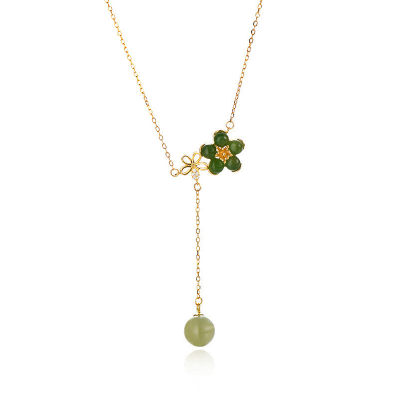 Collar con colgante de la suerte con diseño de flor de ciruelo y jade cian hetiano en plata de ley 925 con piedras de Buda