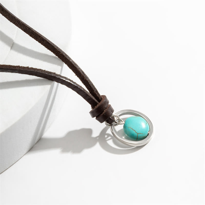 Collar con colgante de piedra turquesa redonda de Buda y fuerza protectora