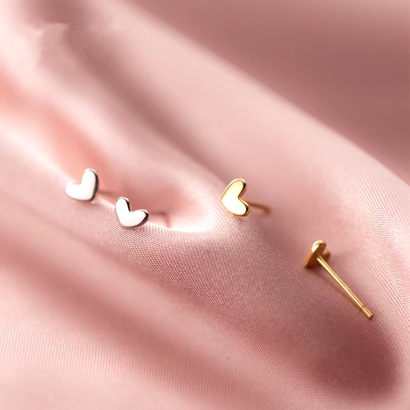 Pendientes de corazón delicados S925