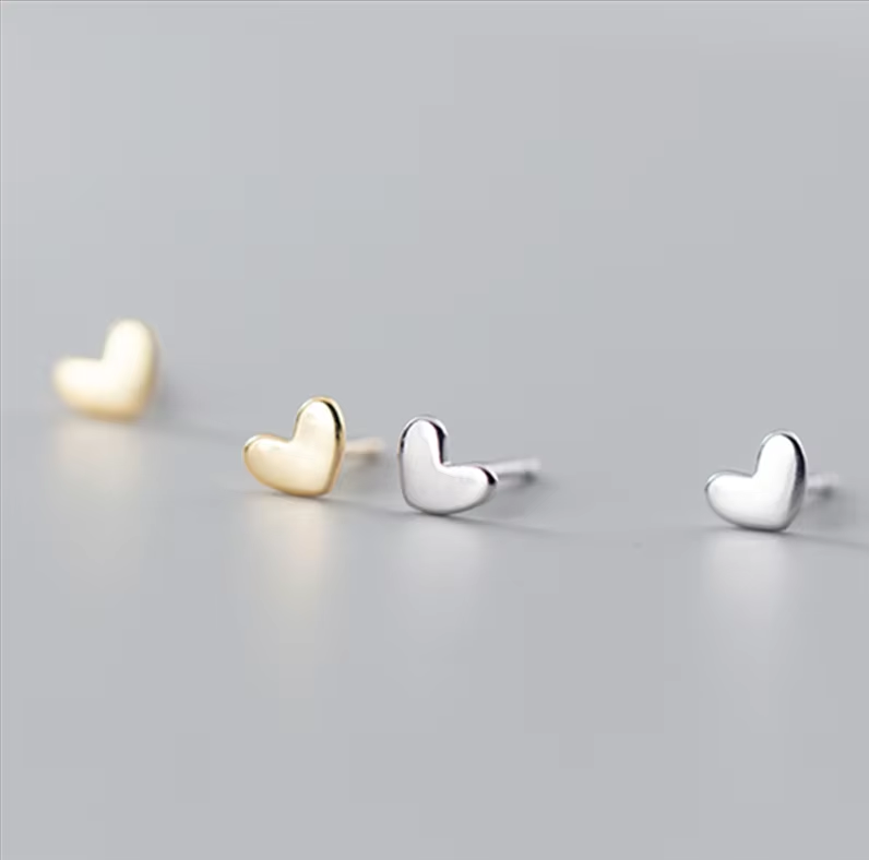 Pendientes de corazón delicados S925