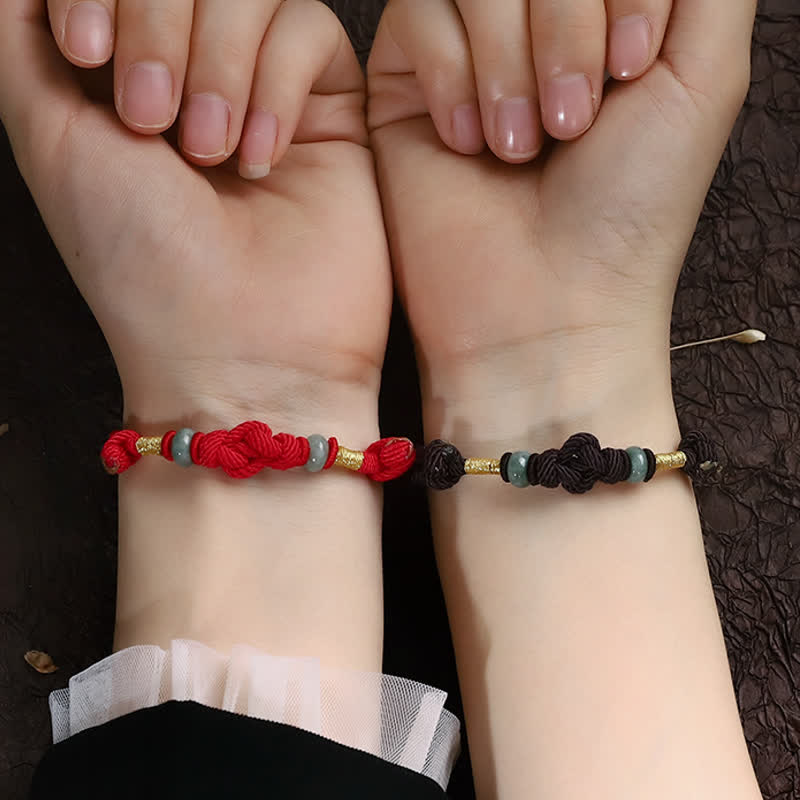 Pulsera trenzada con nudo de la fortuna y jade rojo de Buda