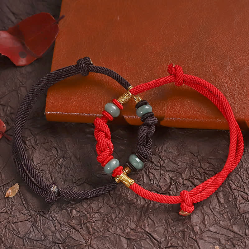 Pulsera trenzada con nudo de la fortuna y jade rojo de Buda