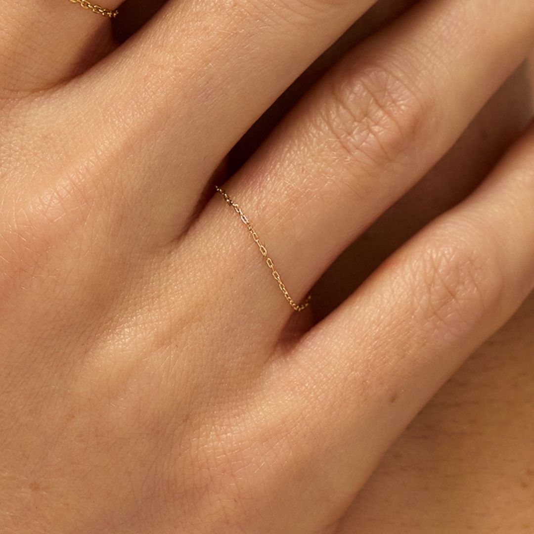 Anillo de cadena de oro macizo