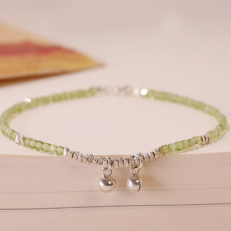 Tobillera de la paz con cuentas cuadradas de peridoto y piedras de Buda en plata de ley 925