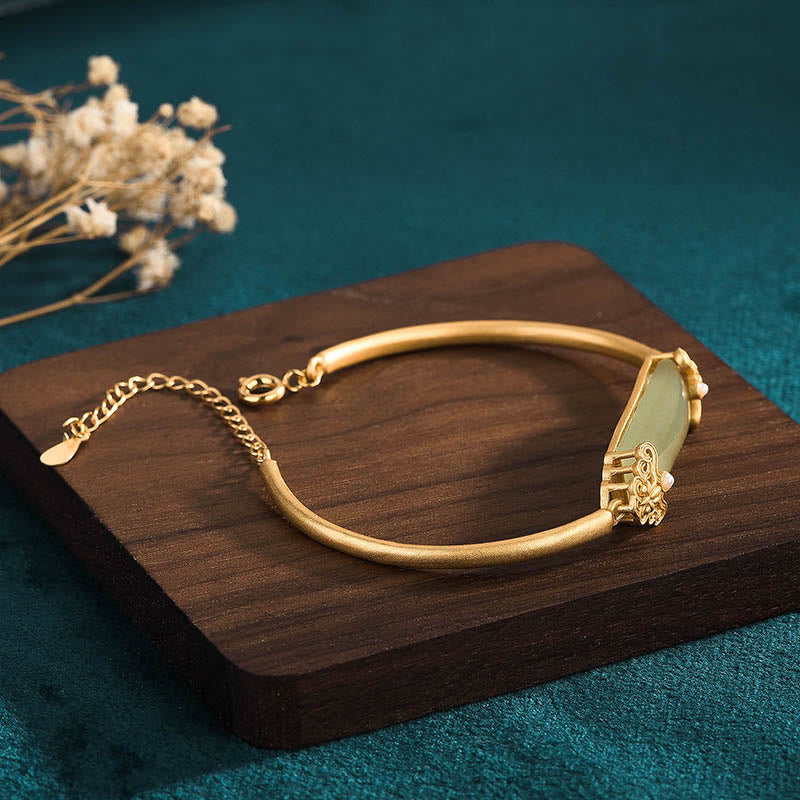 Pulsera de la suerte con jade hetiano y piedras de Buda bañada en oro de 24 quilates