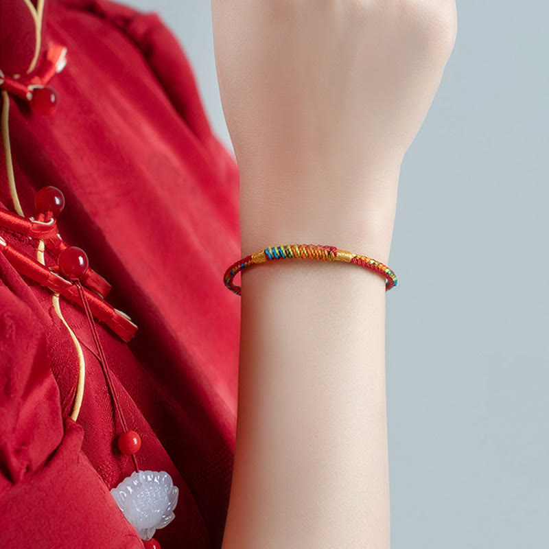Pulsera de protección con hebilla de plata de ley 925 y hilo rojo multicolor con piedras de Buda