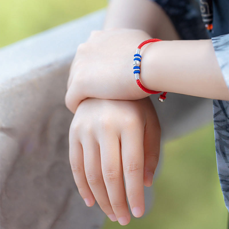 Pulsera protectora de caracteres chinos con hilo rojo y piedras de Buda