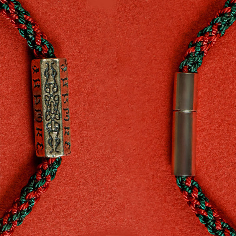 Pulsera de la suerte de plata de ley 925 con seis palabras verdaderas y hilo rojo y negro de piedras de Buda