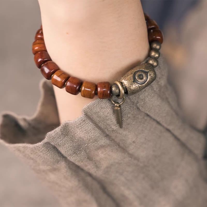 Pulsera de fuerza con colgante de cono de cobre y hueso de yak de Buda