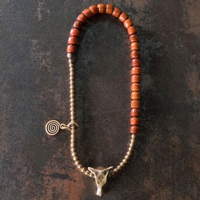Pulsera de fuerza de doble vuelta con colgante de cono de cabeza de yak de cobre y hueso de yak con piedras de Buda