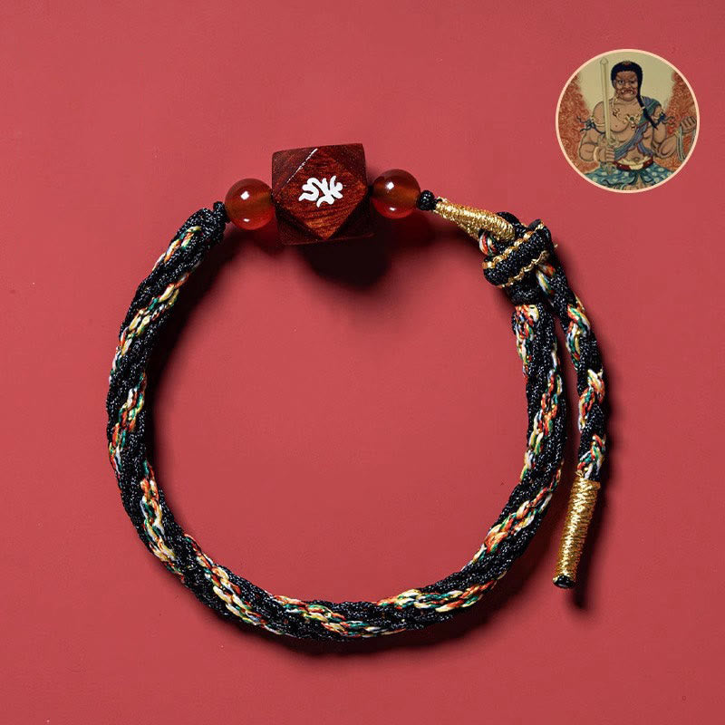 Pulsera de protección de hilo rojo de sándalo rojo con hojas pequeñas de Buda natal del zodíaco chino y piedras de Buda