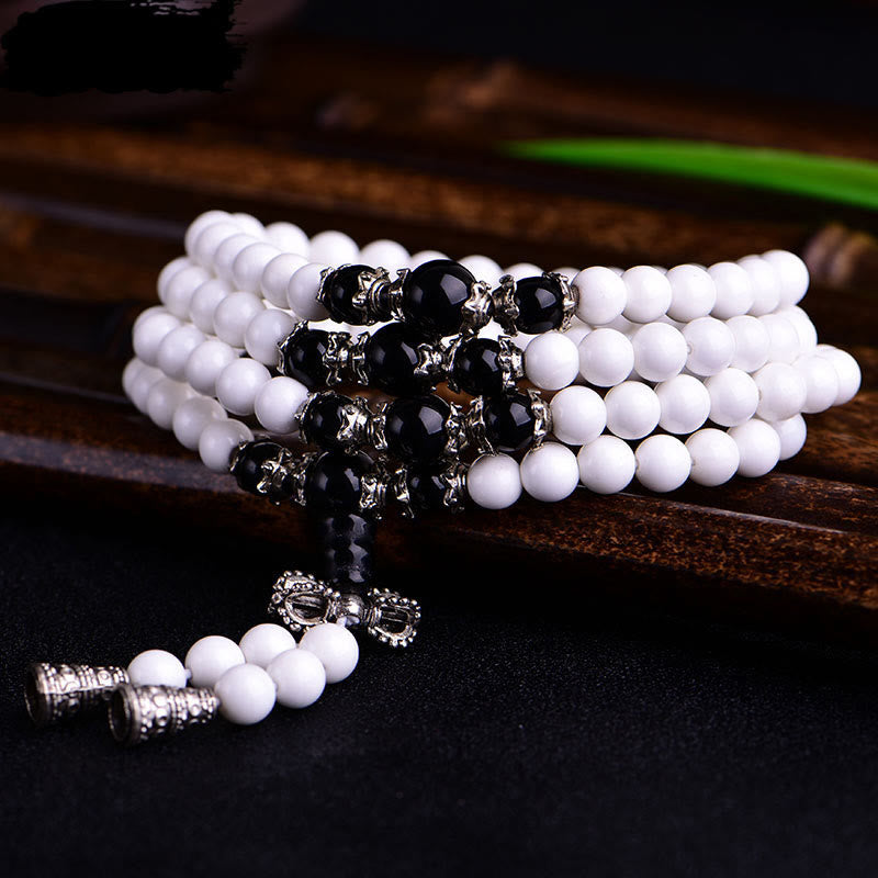 Pulsera de la paciencia con seis palabras verdaderas "Om Mani Padme Hum" de porcelana blanca con 108 cuentas de mala de Buda