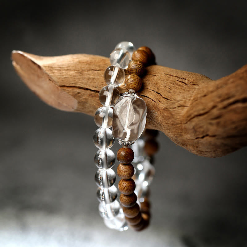 Buddha Stones Mehrschichtiges Armband aus weißem Kristall, Adlerholz und Lotus, Heilung und Ruhe