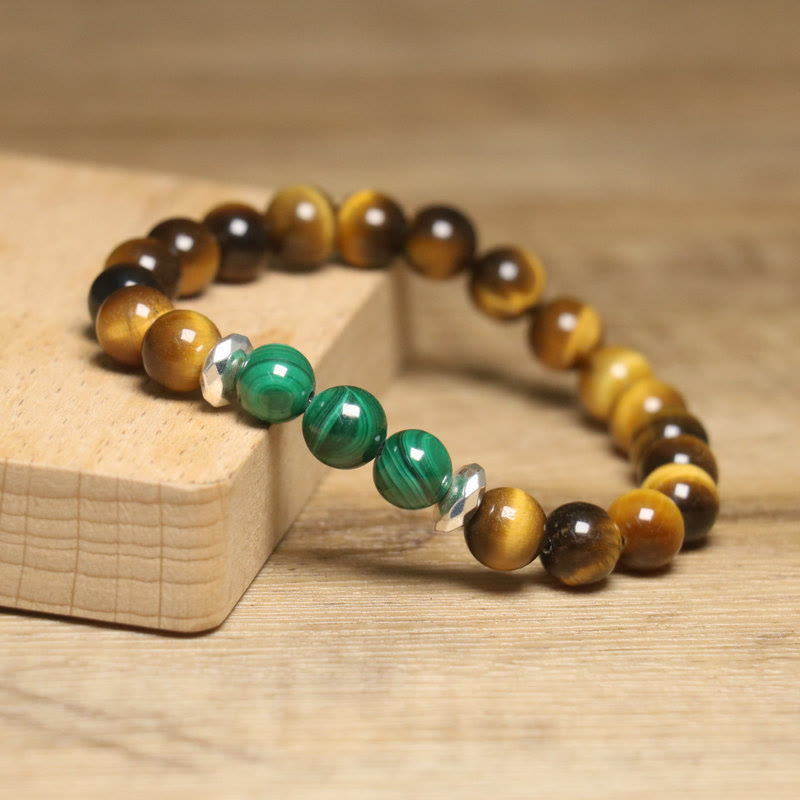 Pulsera de coraje de ojo de tigre verde con piedras de Buda