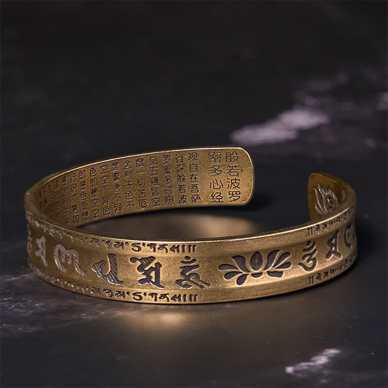 Brazalete de la paz de cobre y latón con seis palabras verdaderas de Buda, Om Mani Padme Hum, Sutra del Corazón, loto