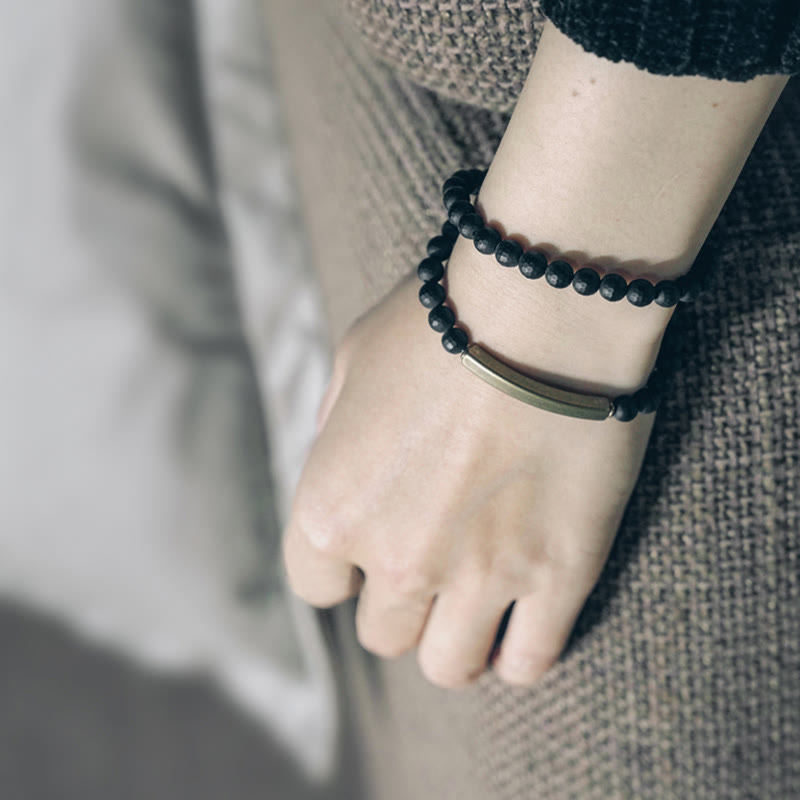 Pulsera protectora de doble vuelta con piedras de Buda, ónix negro, cobre y latón, con superficie esmerilada y corte