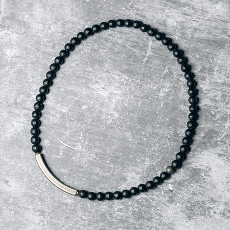 Pulsera protectora de doble vuelta con piedras de Buda, ónix negro, cobre y latón, con superficie esmerilada y corte