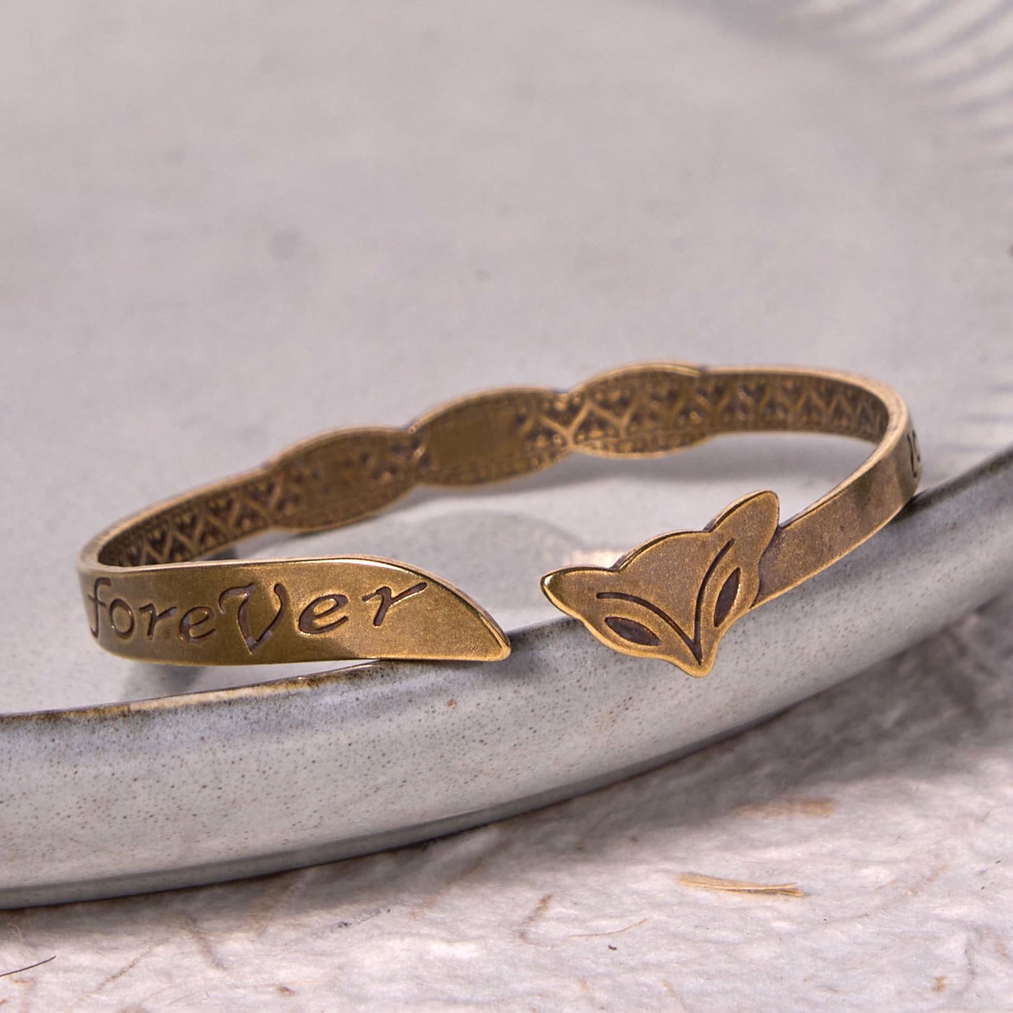 Pulsera de cobre y latón con cabeza de zorro y piedras de Buda para el autocuidado y la suerte "Te amo por siempre"