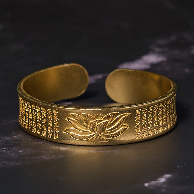 Brazalete de la paz de cobre y latón con sutra del corazón y flor de loto de Buda