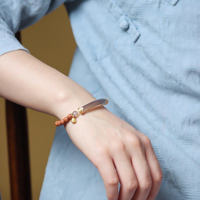 Brazalete tipo brazalete con piedras de Buda, sándalo, ágata gris y calcedonia