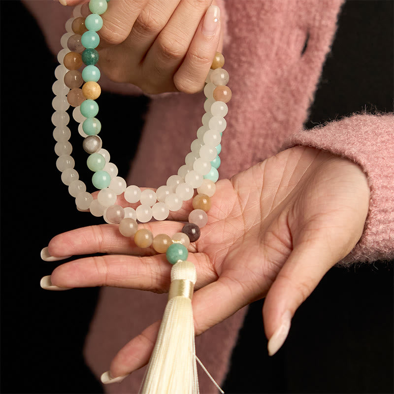 Pulsera curativa con 108 cuentas de mala de jade blanco natural y amazonita con borla blanca