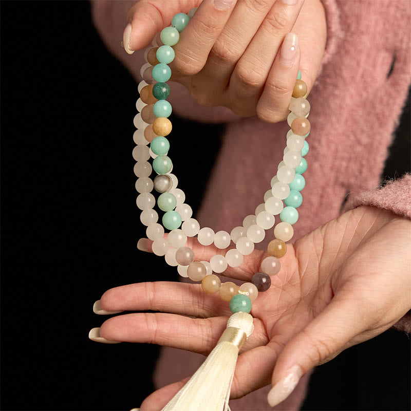 Pulsera curativa con 108 cuentas de mala de jade blanco natural y amazonita con borla blanca