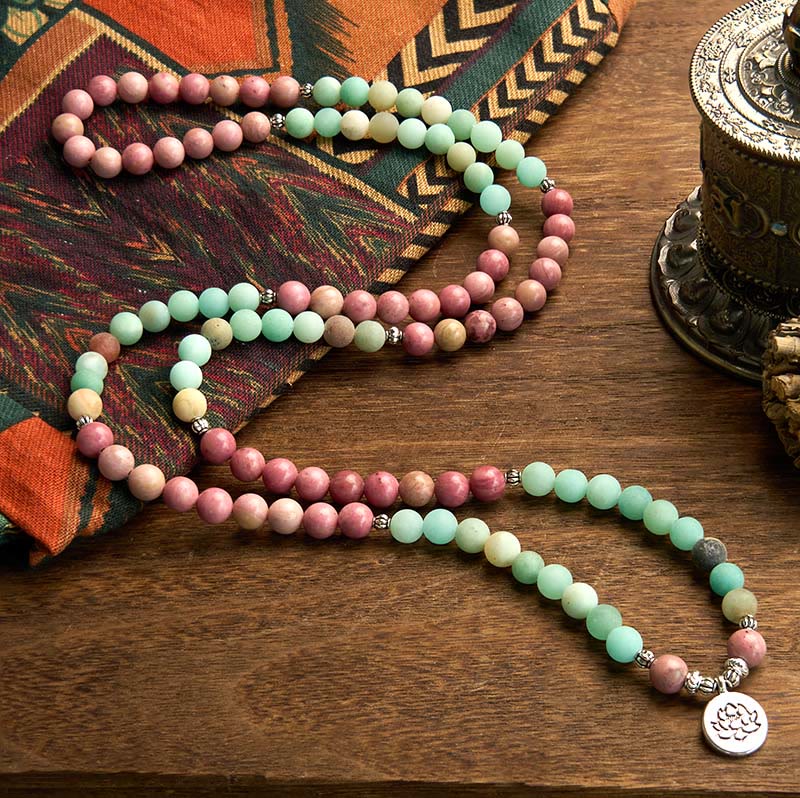 Pulsera de curación de loto con 108 cuentas de mala de rodonita y amazonita de Buddha Stones