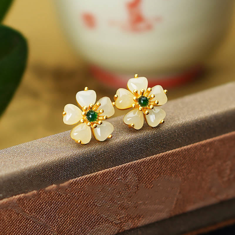 Pendientes de plata de ley 925 con piedras de Buda, jade hetiano, calcedonia verde y flor de durazno.