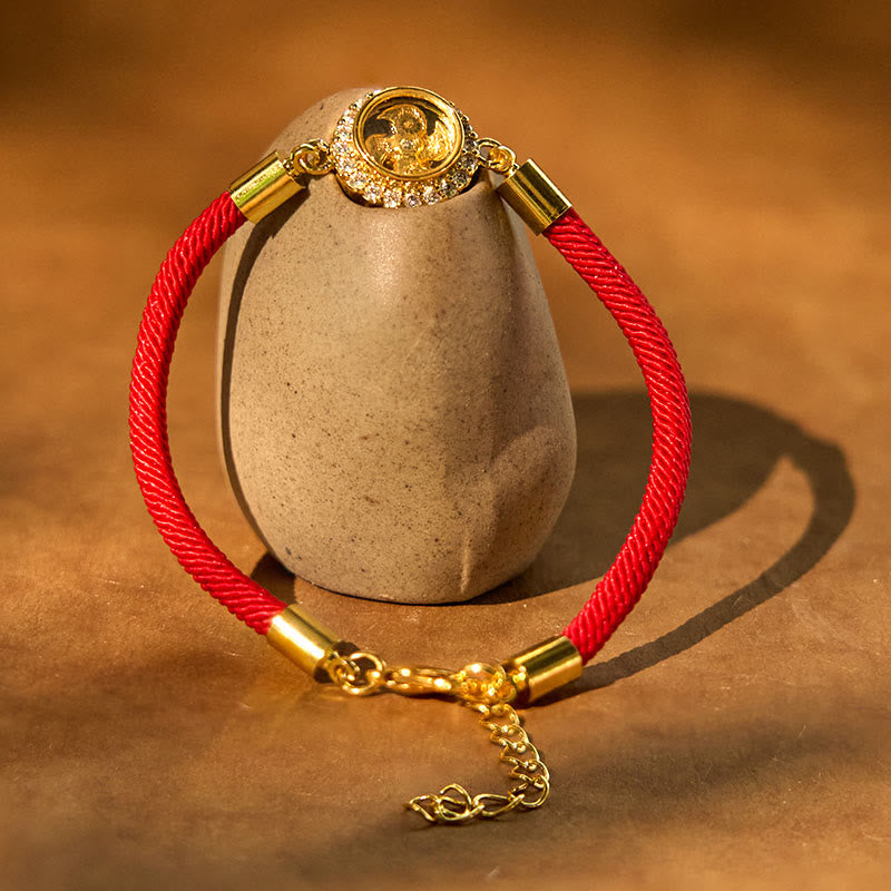 Pulsera trenzada con piedras de Buda, hilo rojo, cobre y latón, con molino de viento giratorio, protección Qi Feng Sheng Shui