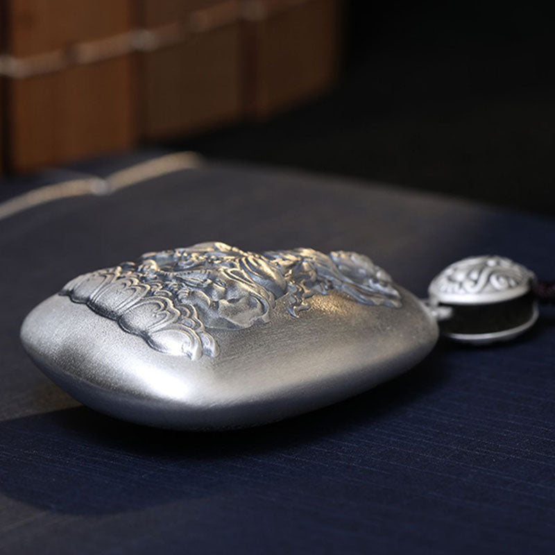 Collar con colgante de protección con piedras de Buda en plata de ley 999 con grabado del Sutra del Corazón de Buda Natal del Zodíaco Chino