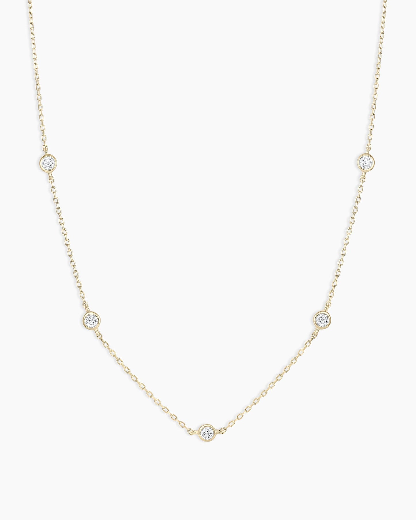 Klassische Halskette mit fünf Diamanten