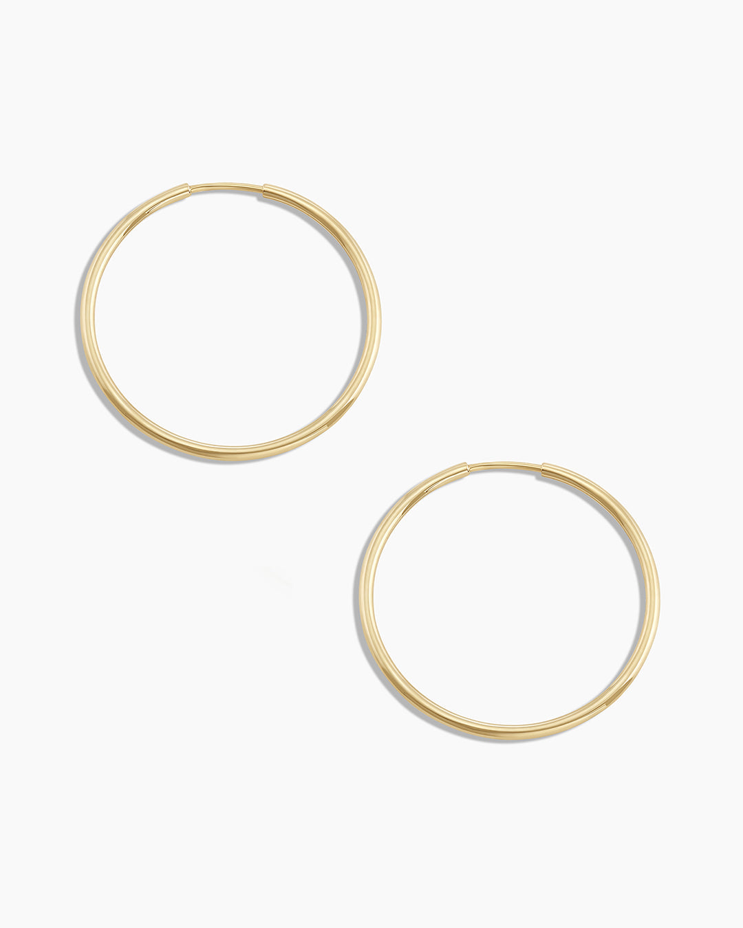 Aros clásicos de oro de 14 k