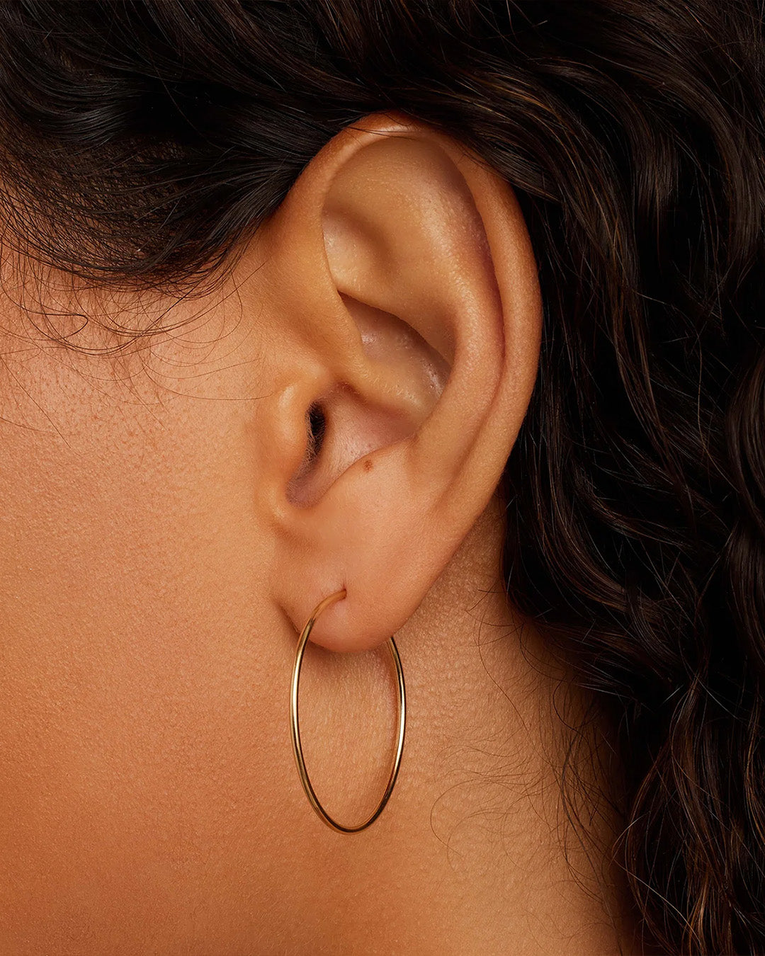 Aros clásicos de oro de 14 k