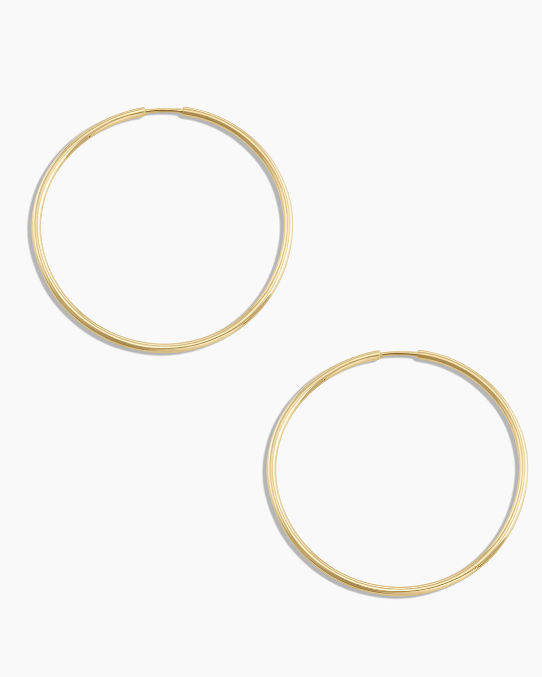 Aros clásicos de oro de 14 k