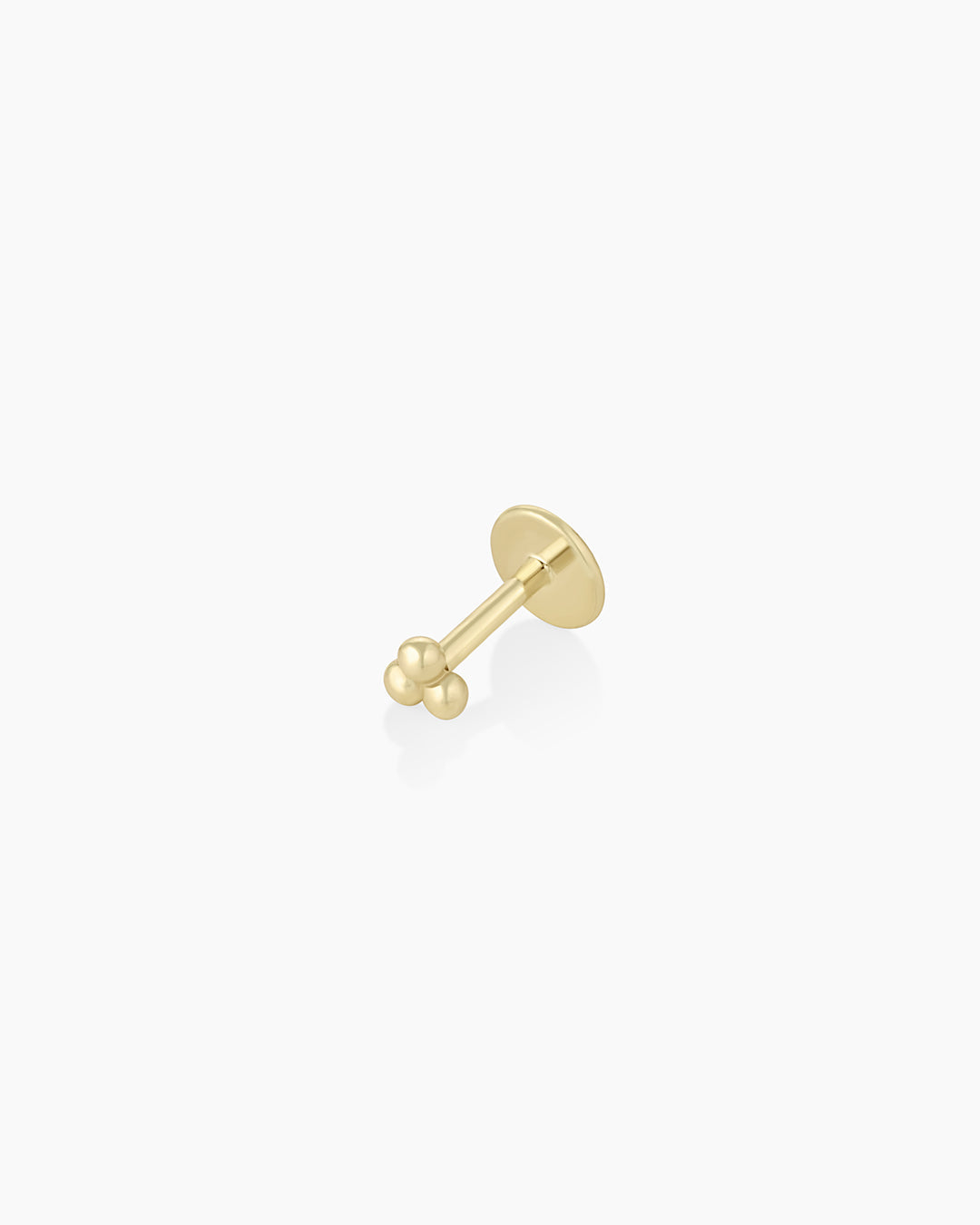 Trío de aretes individuales con parte trasera plana en oro de 14 k