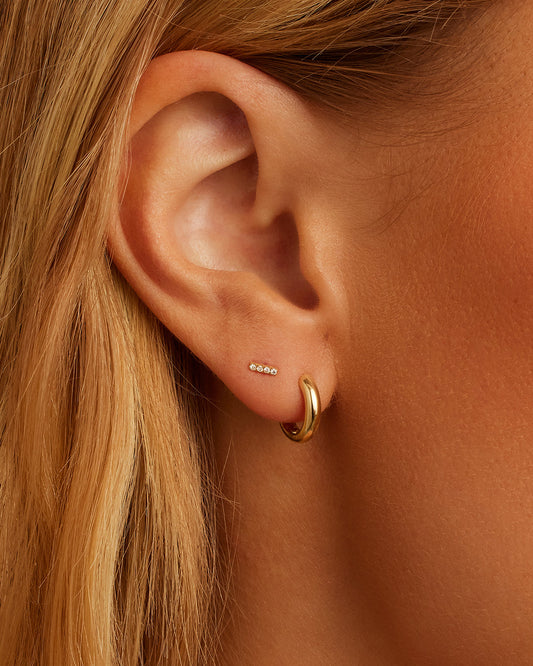 Barra de pavé de diamantes con parte trasera plana y un solo perno