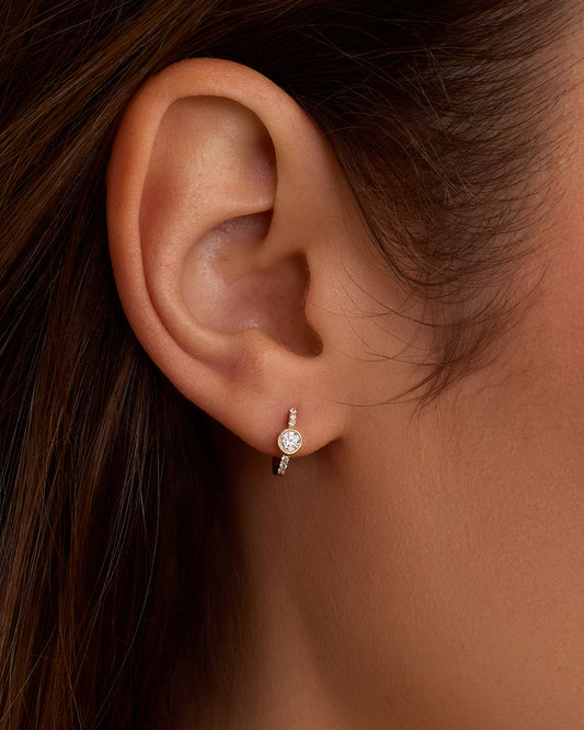 Huggies de círculo de diamante cultivados en laboratorio