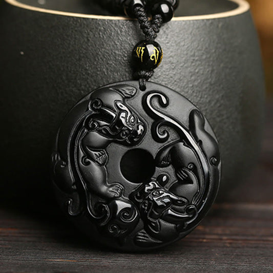 Collar con colgante de cuerda de cuentas de Pixiu con hebilla de paz de obsidiana negra natural y piedras de Buda