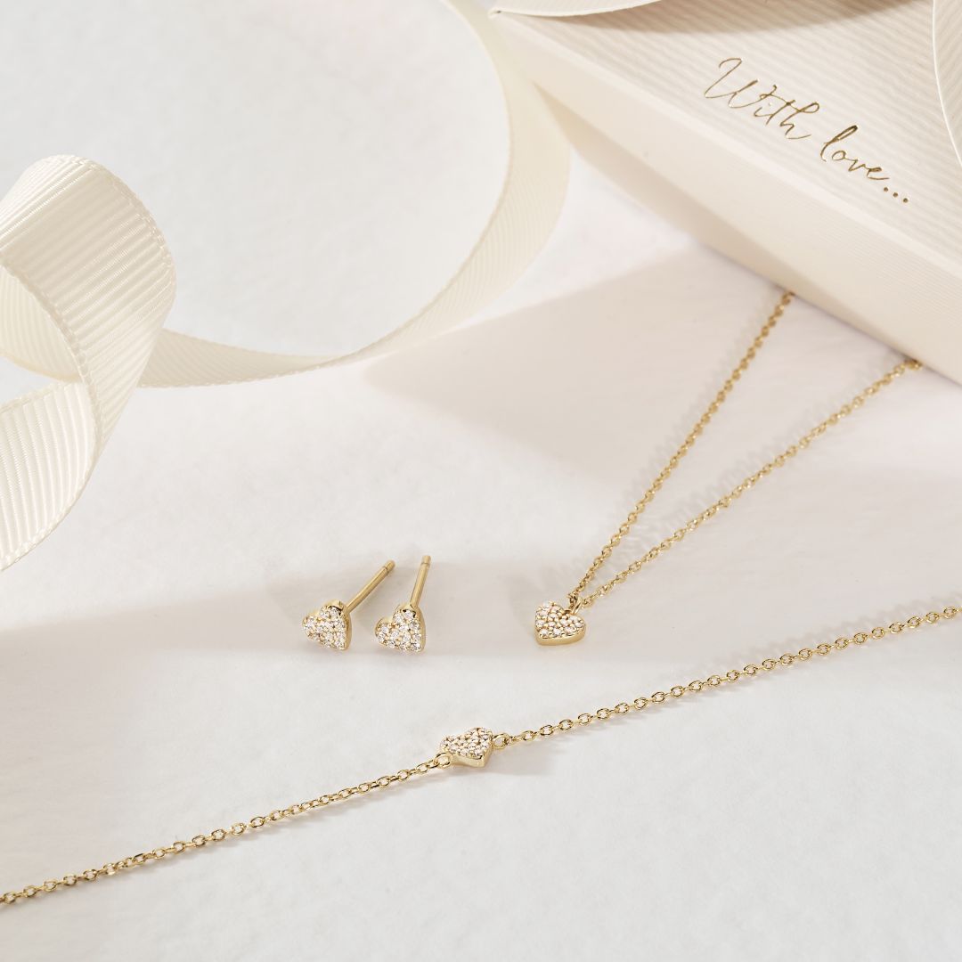 Gold Diamond Style Cluster Heart Bracelet