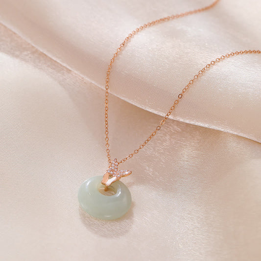 Collar con colgante de mariposa de la suerte con piedras de Buda en plata de ley 925, jade hetiano natural y circón