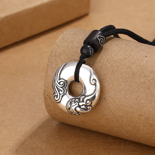 Collar con colgante de cobre con hebilla de la paz y piedras de Buda PiXiu