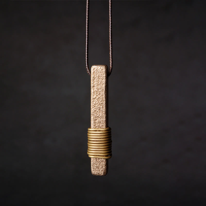 Colgante de cobre con diseño texturizado vintage de piedras de Buda para la riqueza