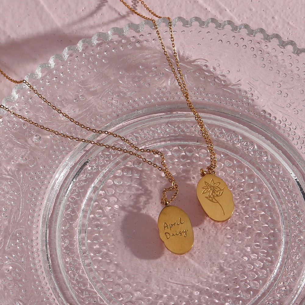 Collar de moneda ovalada Fleur