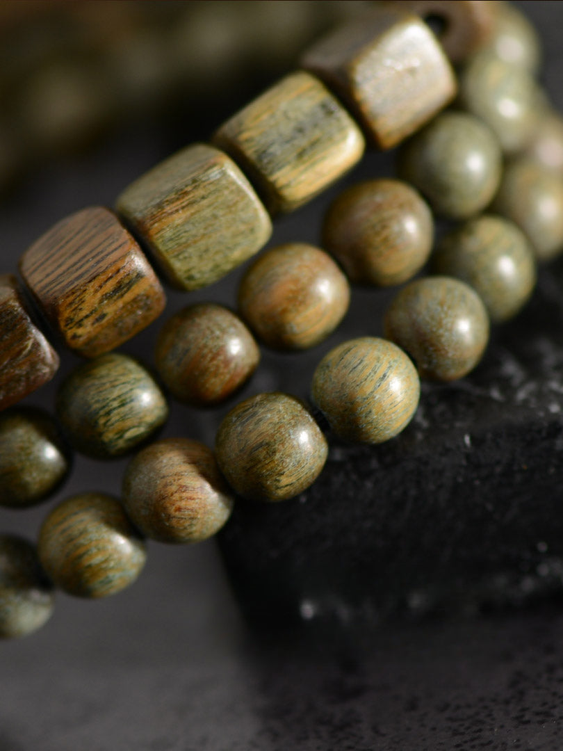 Green Sandalwood Agate Two Eyed Dzi Bead Bracelet