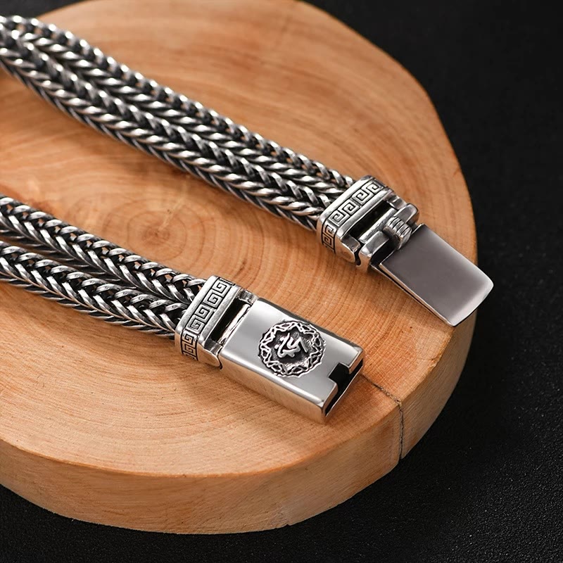 Armband mit Buddha-Steinen „Om Mani Padme Hum“ im Zopf-Stil