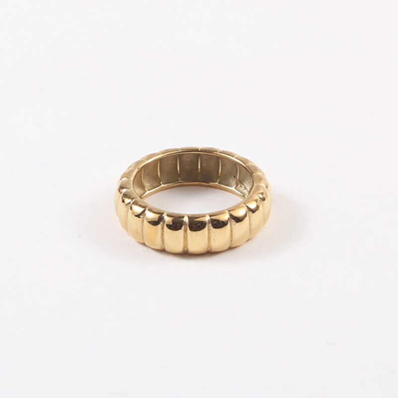Anillo de bisutería