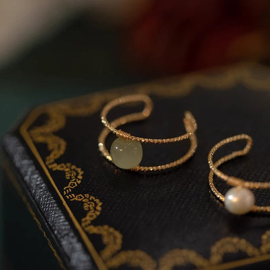 Anillo ajustable de cobre con doble capa de cuentas redondas de jade y perla de Buda