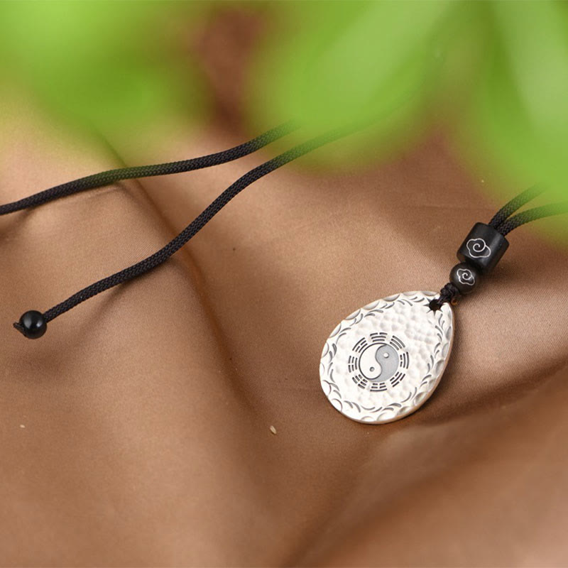 Collar con colgante de plata de ley 999 con diseño de gota de agua y Yin Yang Bagua, piedras de Buda, armonía y equilibrio