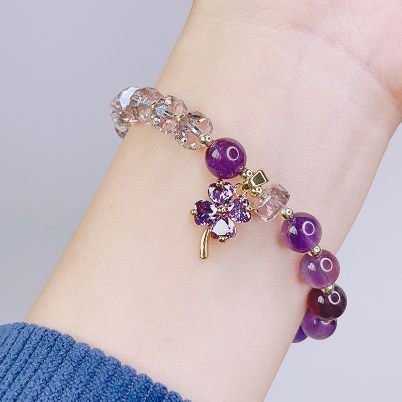 Pulsera con dijes curativos de trébol de cuatro hojas y cristal de amatista de Buda
