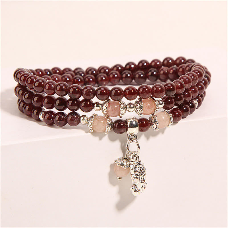 Buddha Stones Natürlicher Granat Erdbeerquarz Grüne Bohnen PiXiu Schutz Dreifach-Wickelarmband
